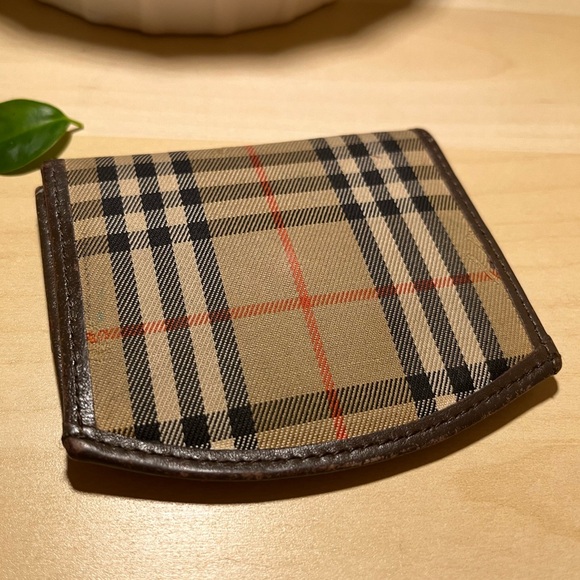Authentic BURBERRY vintage Nova Check coin purse - GUC - Picture 2 of 2